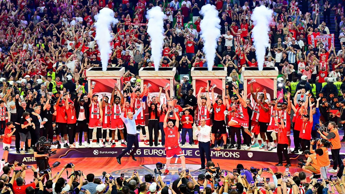 rtouras7's tweet photo. @zulas060606 Επίσης κάνουν ωραίες φιέστες....τρακολάχανο https://t.co/UOJPjYF4BD