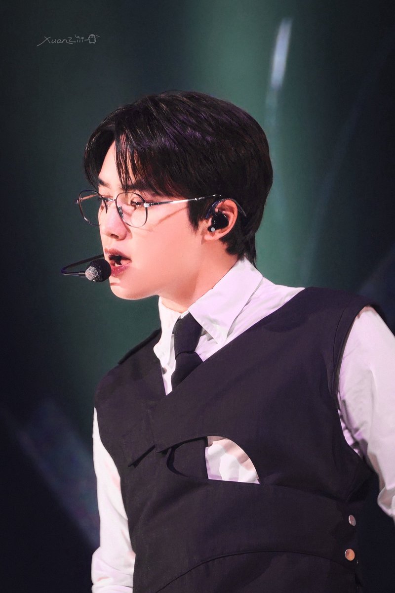 4evq_'s tweet photo. 돈내고봐야할거같음… https://t.co/oELWTPIIeC