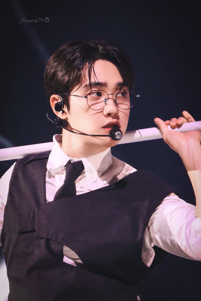 4evq_'s tweet photo. 돈내고봐야할거같음… https://t.co/oELWTPIIeC