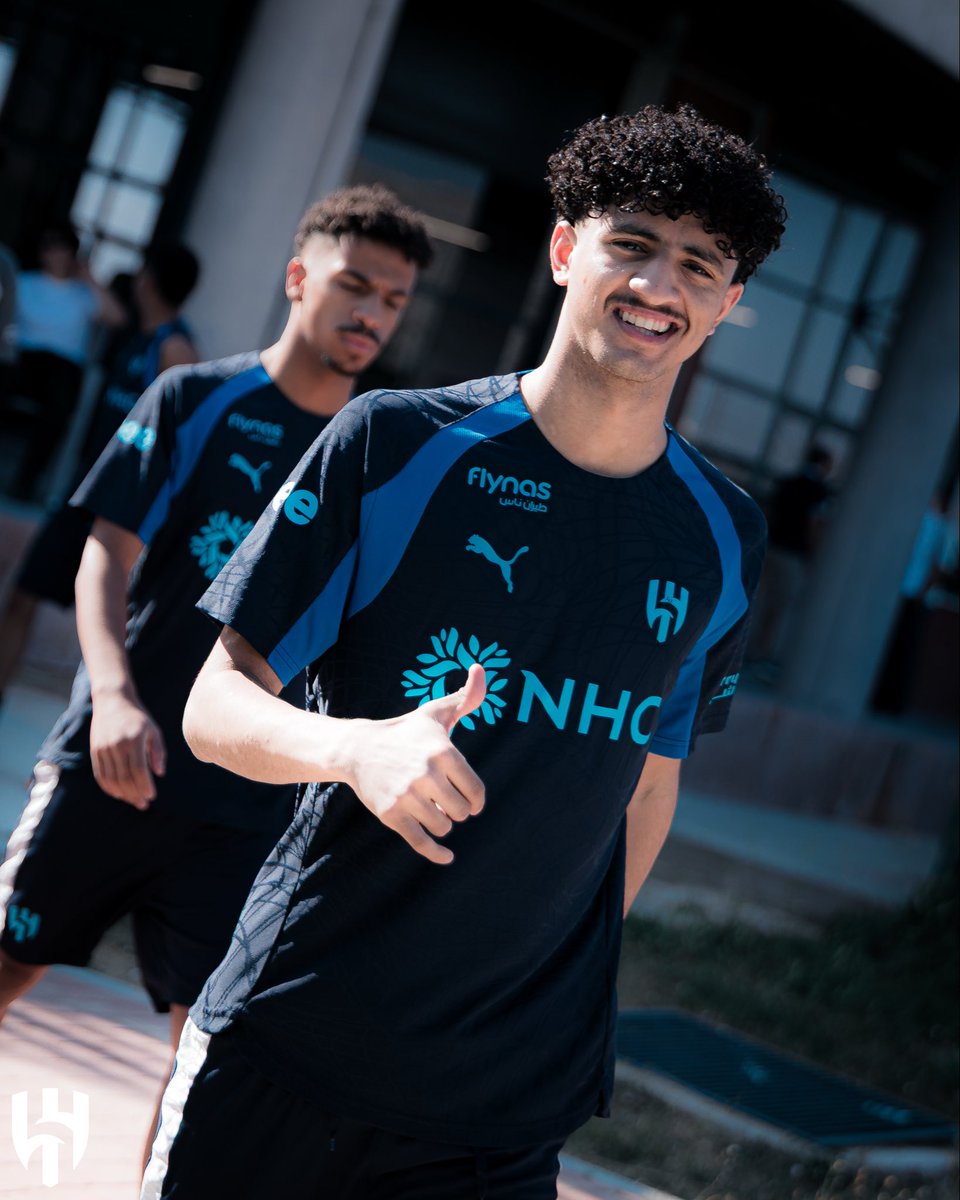 Alhilal_YT's tweet photo. وصلنا إلى ملعب التدريب 💙👋 https://t.co/9qBelWM88m