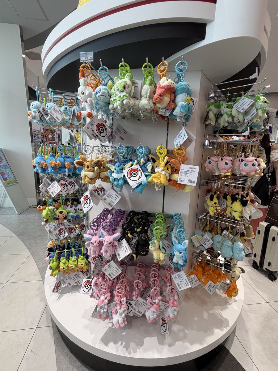 ayangtosama's tweet photo. Pokemon Center Merchandise 🫶🏻✨
Aku ke sana lagi tanggal 6 yaaa! Kalo ada request items bisa langsung DM
Hand Carry JP - Semarang (READY 20 AGUSTUS 2026)
Bisa checkout mercari 
#handcarry
#zonauang 
#zonaaba https://t.co/VrvY85qPVu