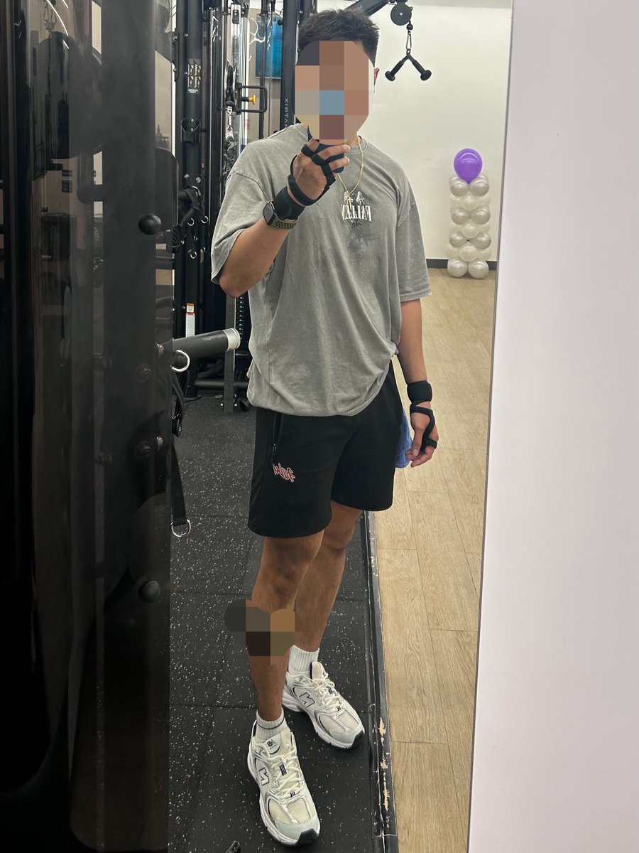 whiteriderrr's tweet photo. My different gym fits💦 https://t.co/edKmgswQZF