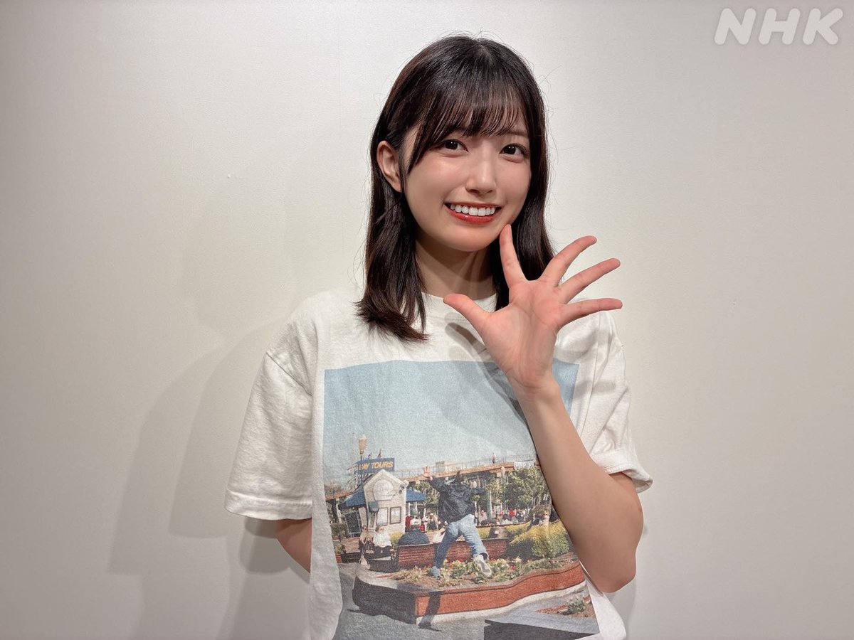 nhk_radirer's tweet photo. 。　🎣。　　♌。　  ☕。
💙。　＼　　｜　　／。　💙

           #五百城茉央 ちゃん
お誕生日おめでとうございます🎉

💙。　／　　｜　　＼。　💙
。　🎸。 　　📻。　　🍀。

⬇聴き逃し配信⬇
https://t.co/yjdkIc5EFe
⬇アプリ⬇
https://t.co/9CjZt15iPS
#nhkらじらー #乃木坂46 https://t.co/RWeus6ebYZ