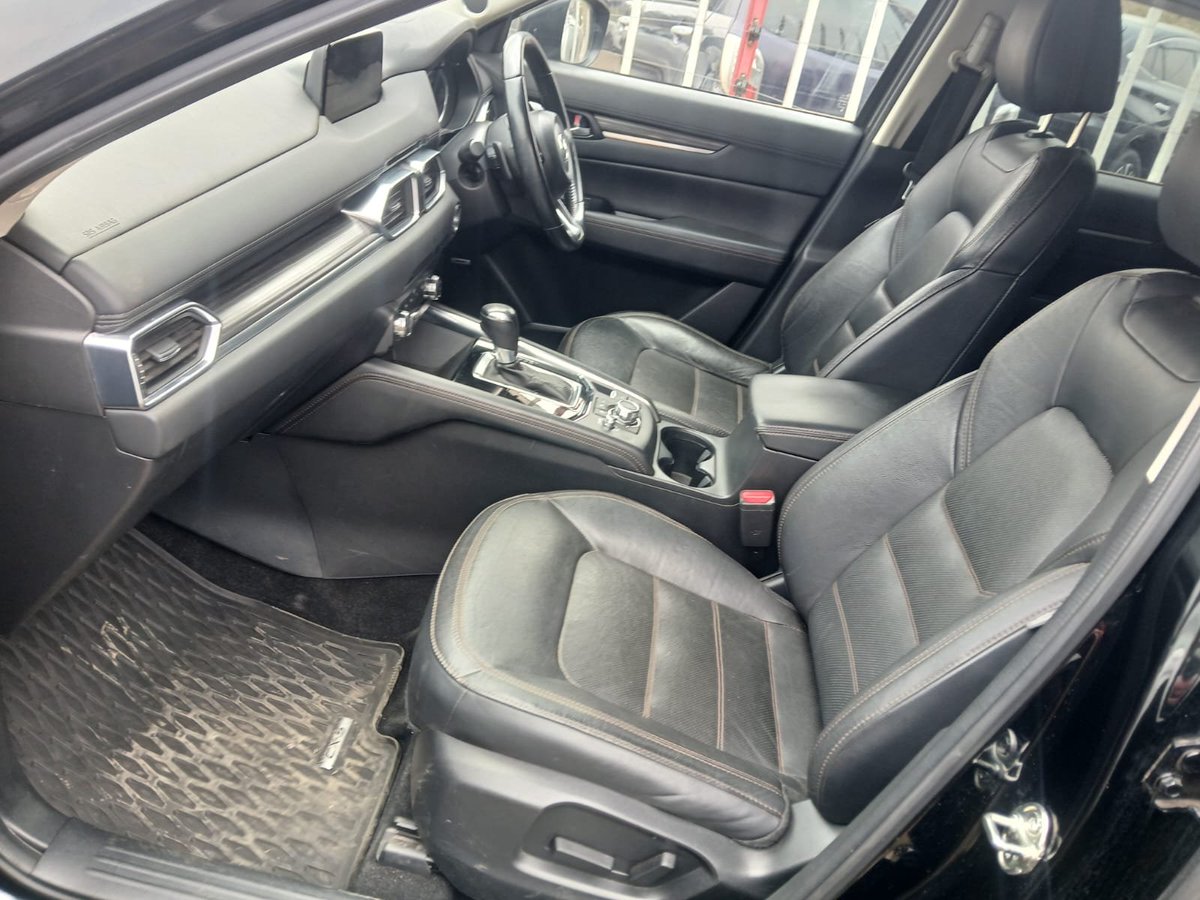champdee254's tweet photo. Mazda CX-5 2017 model
Unregistered 
Mileage: 90k
Price 2.55M
Deposit 30% nikupee gari uende nayo
DM 4 more info https://t.co/QqD6HpAqjD