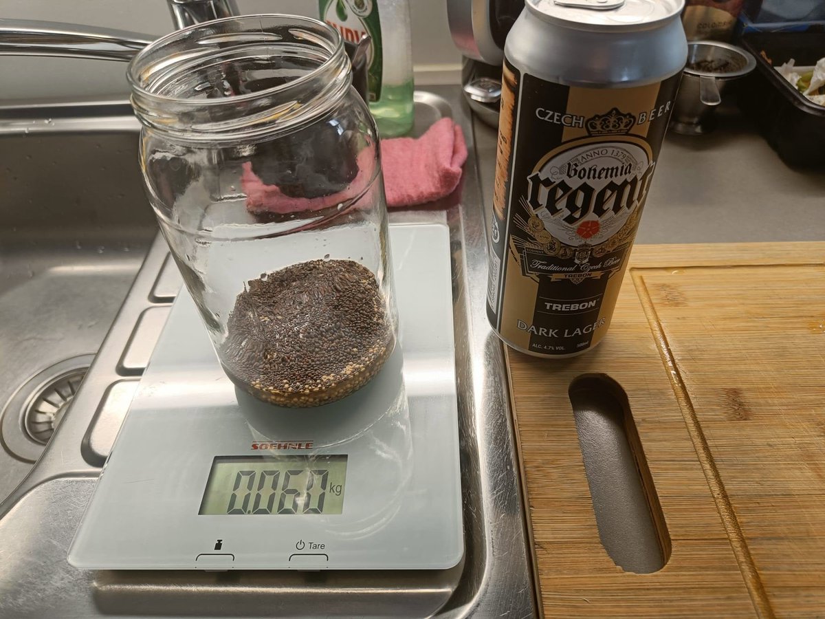 HilpoJuhana's tweet photo. Sideproject
5. Bohemia, fermented beer mustard
I chose Bohemia Regent as the beer for this mustard for several reasons.
First, the Czechs are masters of brewing beer and making traditional sausages.
1/4
#mustard #beermustard #bohemiaregent #czechbeer #fermentation #homemade https://t.co/VcXUwcNhSV