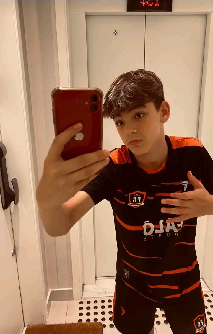 lucasznyi's tweet photo. Como colocar música nesse app gnt? https://t.co/iUH2F4mPPh