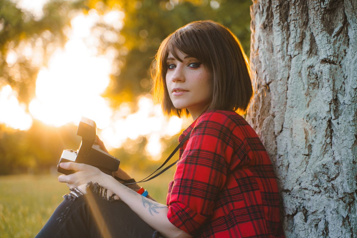 valeriefreshor1's tweet photo. Happiness can be found even in the darkest of times, if one only remembers to turn on the light☀️
.
Max Caulfield by me✨️
Ph @jimmy.favour🦋
.
#lifeisstrangecosplay #lifeisstrange #maxcaulfield #maxcaulfieldcosplay #liscosplay https://t.co/bqw66YAXZx