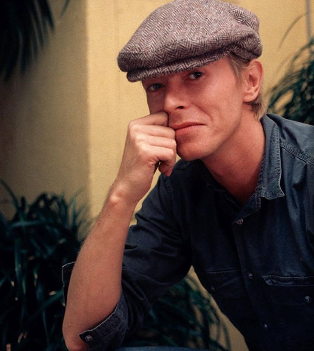 Claudestar2012's tweet photo. #DavidBowie - 1983 - by Denis O'Regan. https://t.co/hjncItAMoA