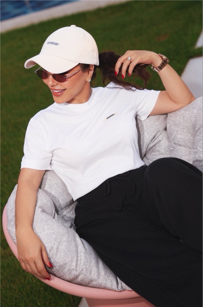 MaguyBouGhosn's tweet photo. اشتقتلكن يا حلوين كتير 😍 https://t.co/KGZOxKnn1N