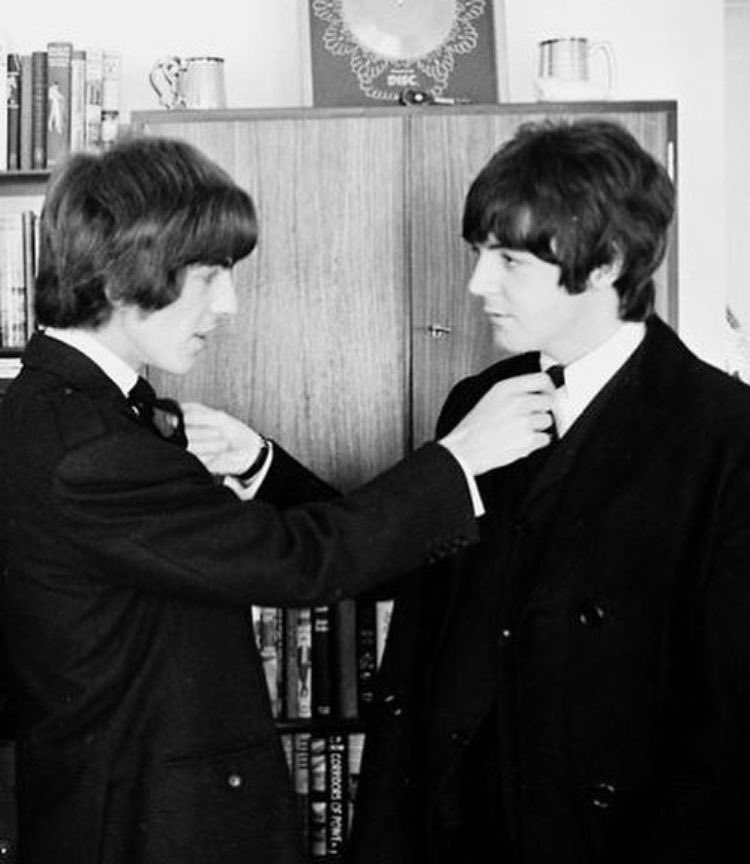 lesbianbeatle tweet picture