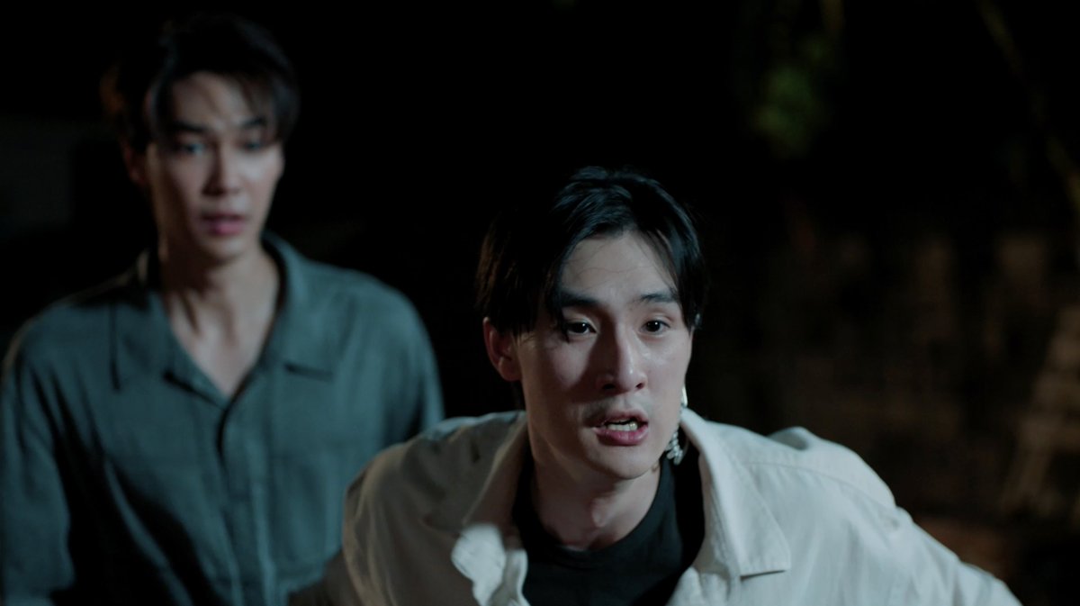 GMMTV's tweet photo. พอเจอตัวคนร้ายจริง ๆ แล้วดันเป็นแบบนี้ซะได้!!!! 🥺
#MrKillSeriesEP4
@dew_jsu @vitheepanich https://t.co/uPe0b7RNEk