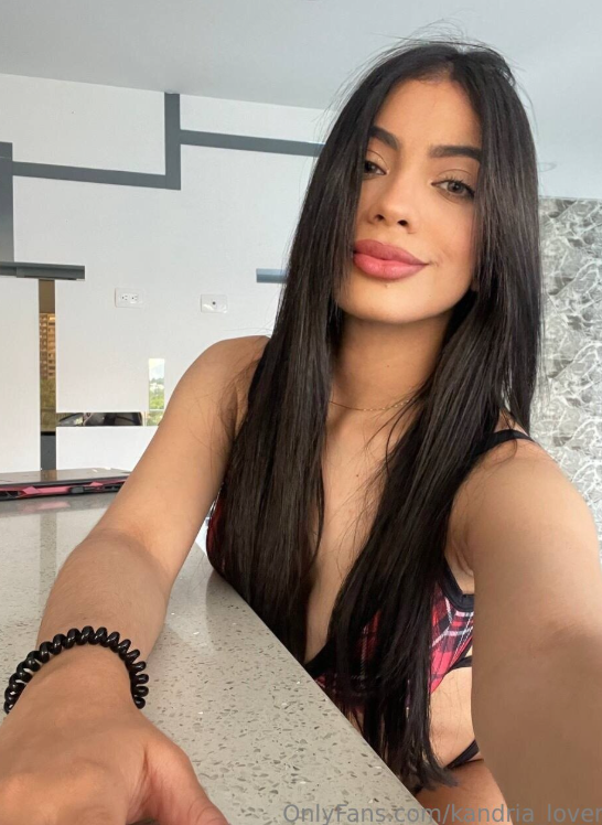 RealRinaSaab's tweet photo. Come satisfy your curiosity💋
https://t.co/Xb6GmI4pzW https://t.co/eDC8KzN3iD