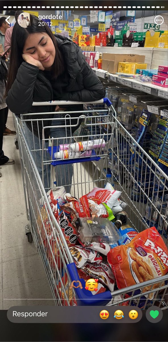___miilagros's tweet photo. siempre terminamos d compras la missma fecha😂🥰 https://t.co/leNY9agG7i