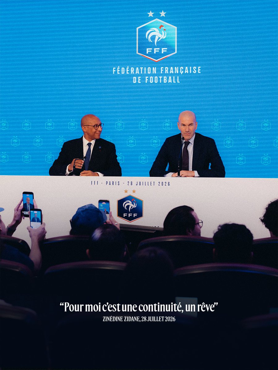FFF's tweet photo. Bienvenue Zinédine Zidane 🙌 https://t.co/P4EEDSJdUm