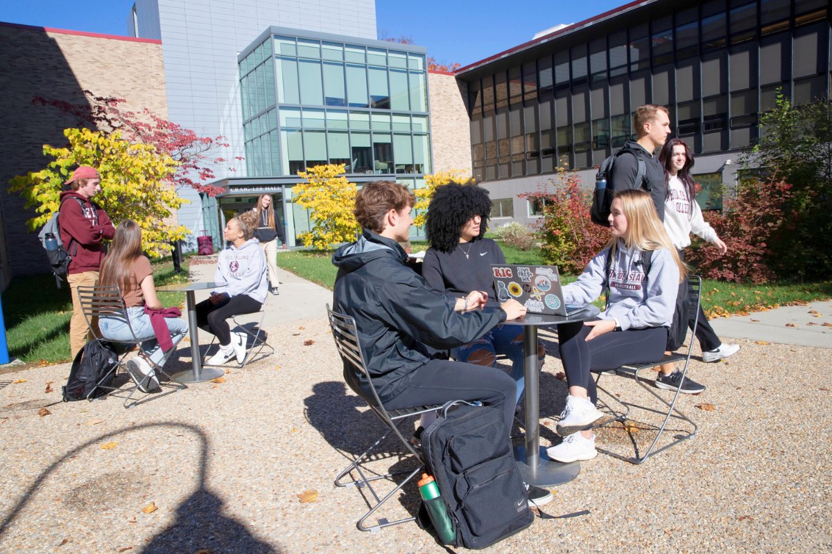 RICNews's tweet photo. Extra nostalgic for fall 2022 😩 🍂 https://t.co/dtOT1v7ABn