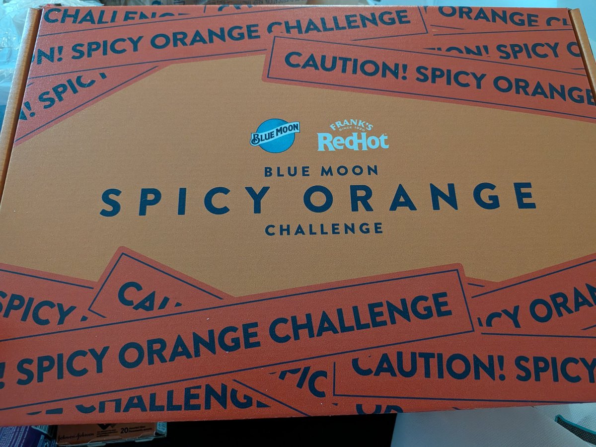 S5adab's tweet photo. @BlueMoonBrewCo @redhot  Love you guys! 🌑🔥🍊🌶️ https://t.co/M60DVxIrYK
