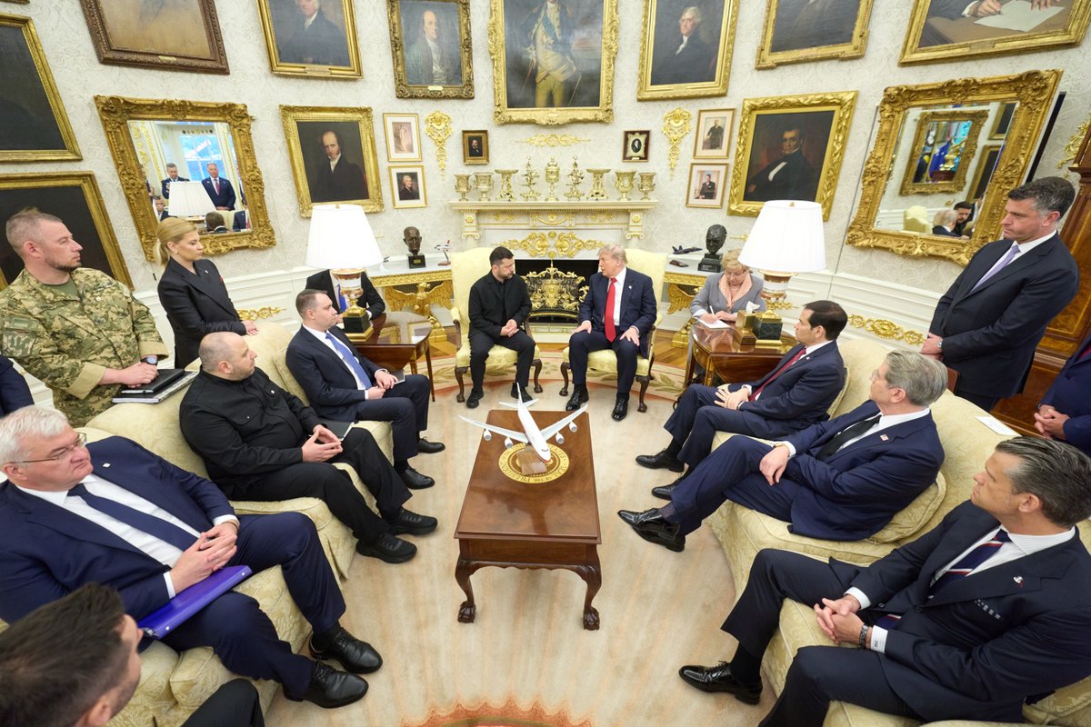 ZelenskyyUa's tweet photo. A good meeting with President Trump @POTUS at the Oval Office. Thank you for everything we do together to protect the lives of Ukrainians and advance peace. First and foremost, I offered President Trump our condolences on the passing of Lindsey Graham. He was a true friend of Ukraine.

The President and I discussed licenses for Patriot interceptor production and several other ideas that could help. We also spoke about diplomacy – it’s important that the diplomatic process be reinvigorated. Our teams will arrange the details of their further communication. I am grateful to the United States for its firm support.