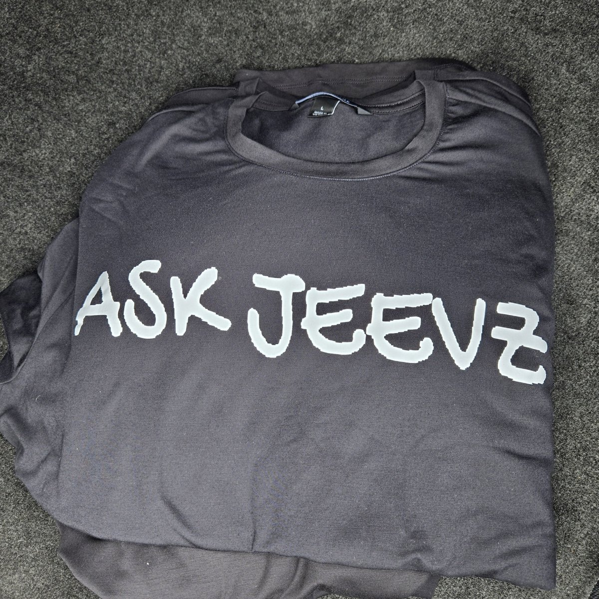 jeevzb90's tweet photo. Ask Jeevz shirts available to purchase at $30 a shirt. I got Large and XL tees in stock and for sale. To purchase a shirt, shoot me a DM #jeevzb #askjeevz #dmvhiphop #tees #merchgame https://t.co/yQB6aoq97T