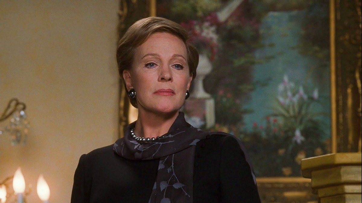 mariasrainer's tweet photo. i recall reading that when the princess diaries premiered the audience erupted in applause when julie andrews first appeared as queen clarisse bc they were so happy to see her back on the silver screen after years and i get them, look at her https://t.co/RYhW3SzjHl