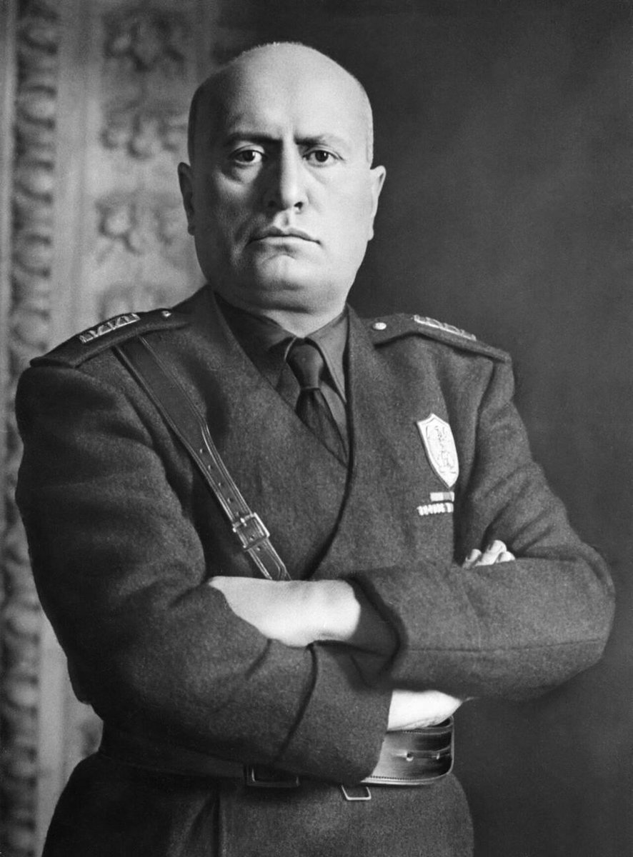 SosyalistEnes's tweet photo. Anti-komünist sosyalistim derken? https://t.co/0ntHWcDt0L