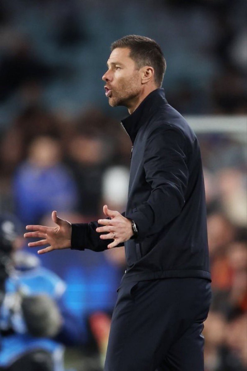 ENZOIZU's tweet photo. 🚨🗣️ Xabi Alonso:

“The easiest player to coach is the one who understands space.” #CFC https://t.co/KkVnp8cfR4