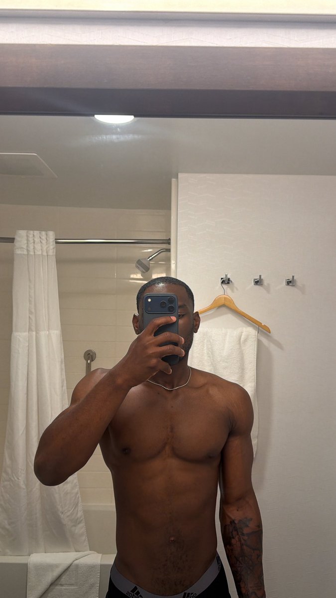 okubotchway's tweet photo. First time for everything 👍🏿 https://t.co/lXugtsecAV