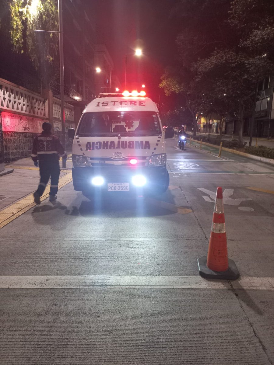 istcre's tweet photo. #ReporteDeAtenciónISTCRE 🚑

Atendimos a un motociclista involucrado en un accidente de tránsito. Se realizó valoración prehospitalaria y estabilización de la extremidad afectada.

📞 Emergencias: 9-1-1.

#ISTCRE #ECU911 #AtenciónPrehospitalaria #AccidenteDeTránsito https://t.co/5DcnMYhKyD