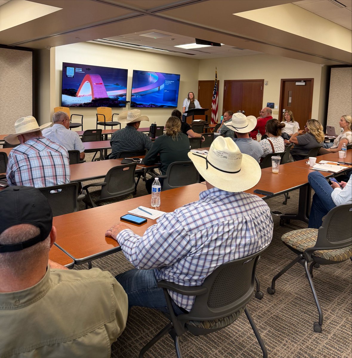 MoCattle's tweet photo. ICYMI: Missouri Cattlemen’s Association and Missouri Beef Council attended the NCBA Region III Meeting in Wisconsin earlier this week. https://t.co/n4ufiypslx