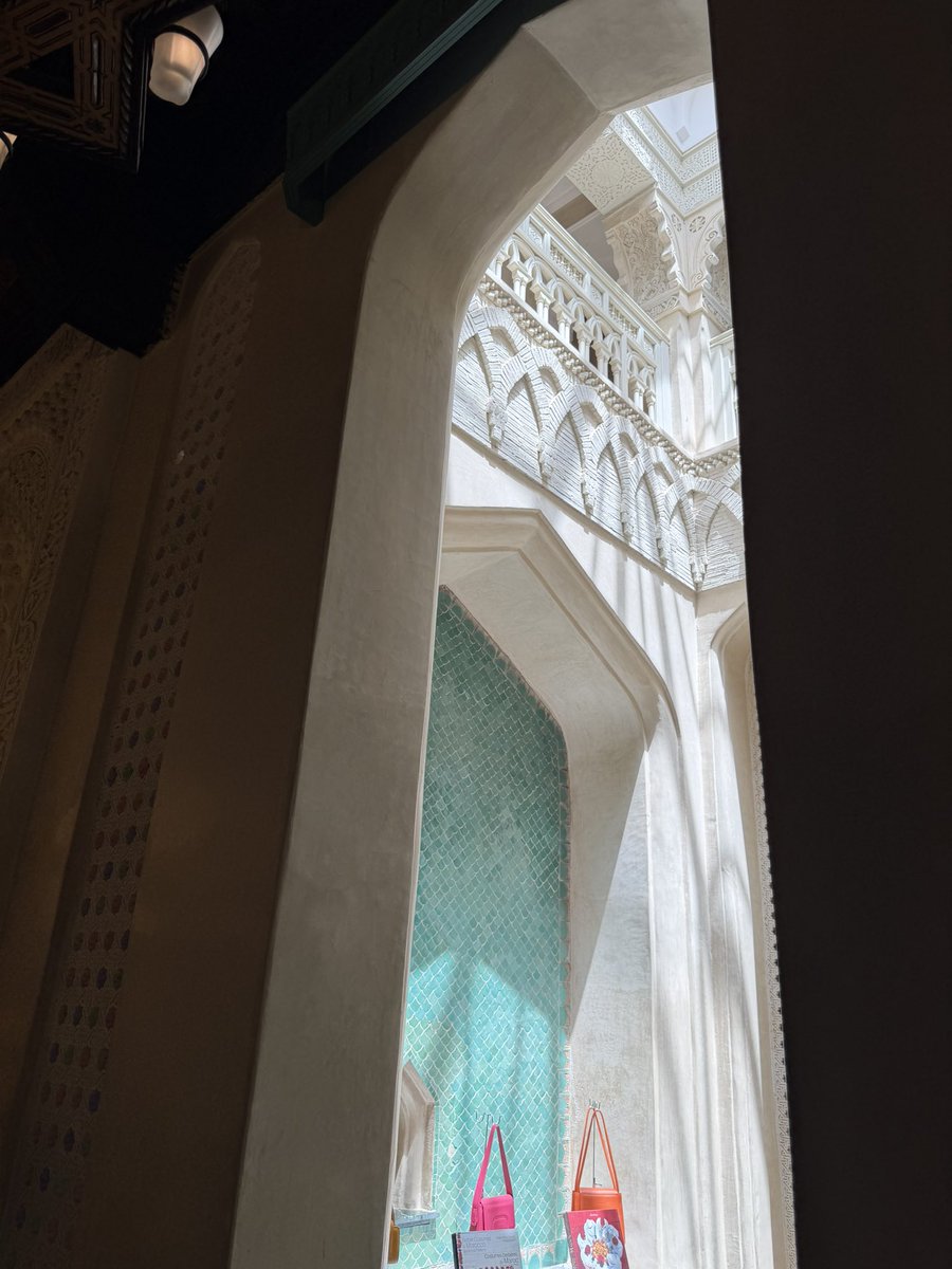 seymakoctr's tweet photo. Moroccan days 🫖🤍 https://t.co/pVCFaioa34