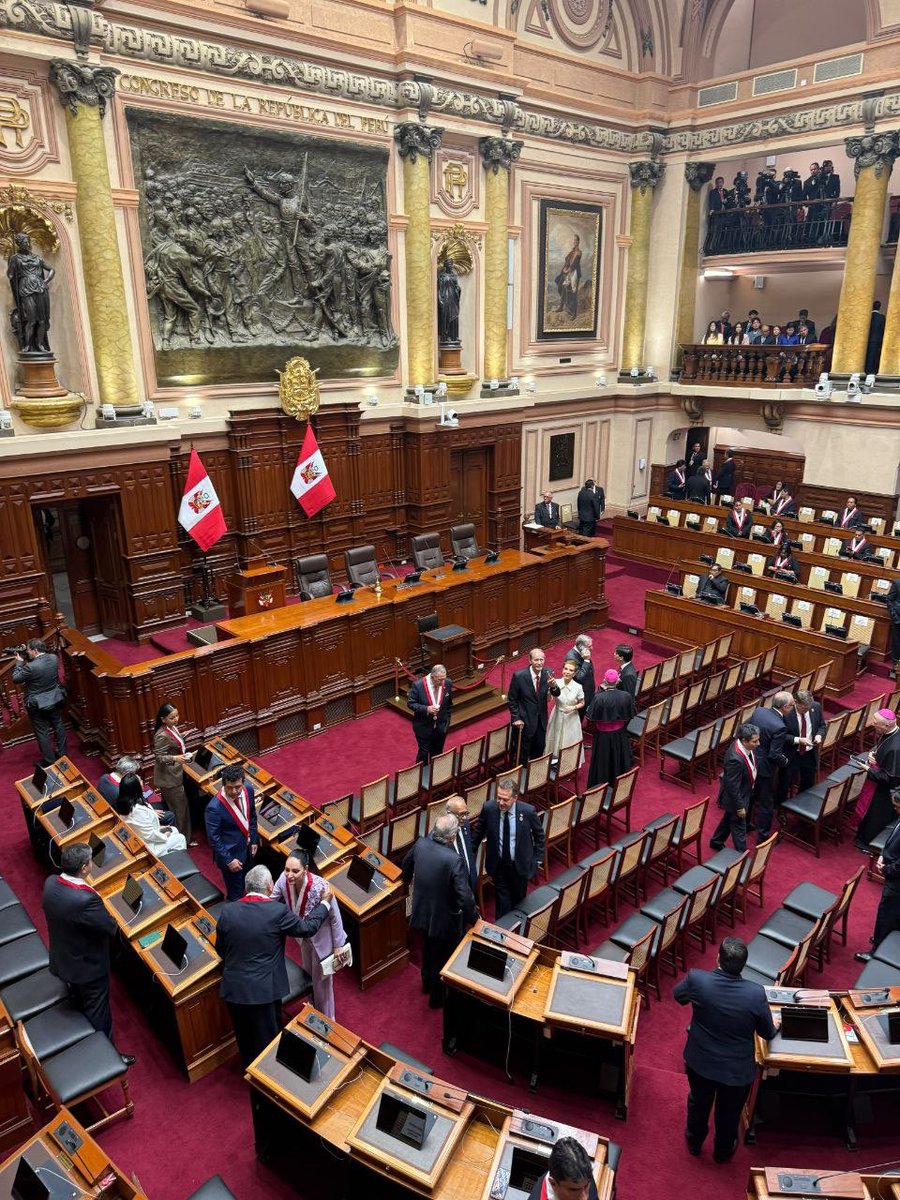 VicenteFoxQue's tweet photo. DESDE LIMA, PERÚ, REAFIRMAMOS NUESTRO COMPROMISO CON LA DEMOCRACIA, LA LIBERTAD, LOS DERECHOS HUMANOS Y EL IMPERIO DE LA LEY. UN GUSTO ENCONTRARME CON GRANDES LÍDERES DEL MUNDO PARA SEGUIR IMPULSANDO LOS VALORES QUE FORTALECEN A NUESTRAS NACIONES. 
¡VIVA LA DEMOCRACIA! https://t.co/wmhv7J2K8q