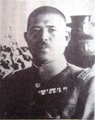 panzpak40's tweet photo. 8/3(44)#ミートキーナ 陥落
水上少将自決
#ビルマ
辻󠄀参謀の発案で33軍は異例の少将個人に死守を下命
主力の114連隊(18師団)1.2千はイラワジ川を渡り脱出
兵力1/3になるも師団主力が東を固めるまでの維持を期待しての死守命令だったので丸山大佐は不評だった https://t.co/1GnAlUJEEm