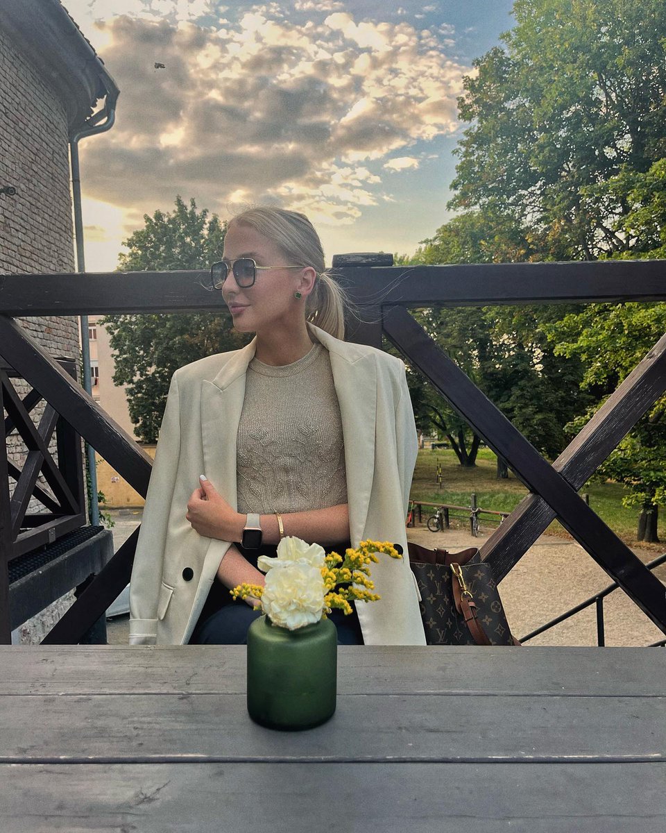 Sunflowercf0's tweet photo. evening 💫✨ https://t.co/8SHuuDd5FH