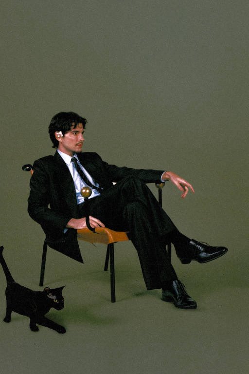 bocamente's tweet photo. agora um fato: toda volta dele entra um gato novo na família, lindo 👏🏻 https://t.co/CsBNcqfwrb