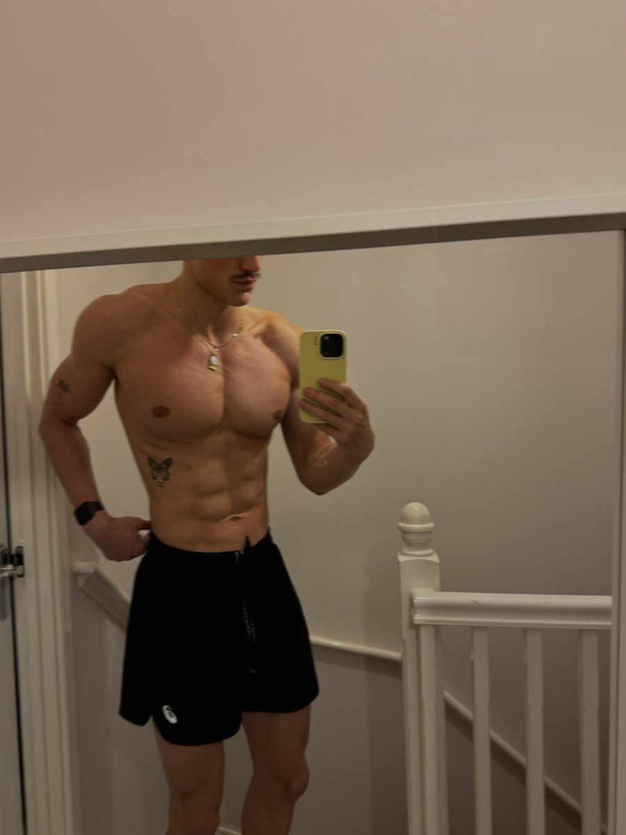 fakechristianr's tweet photo. Do I look good? https://t.co/G3BOf2pHMW