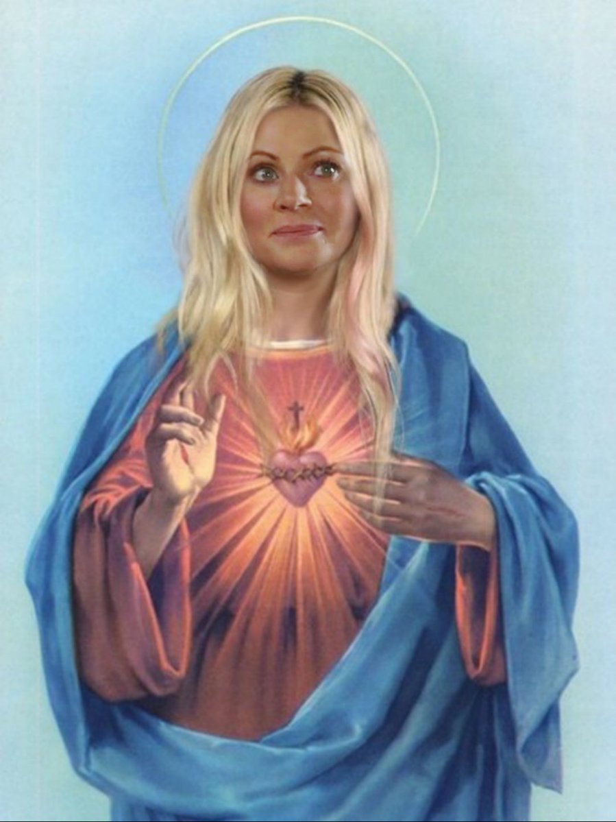 Swain__Connor's tweet photo. My cult leader, lesbian jesus 💙 https://t.co/ZfQHOchVyC