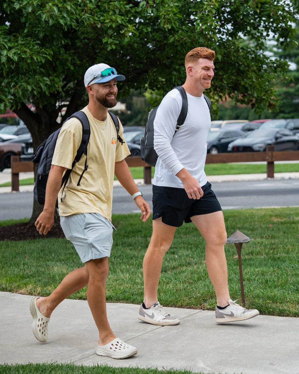 Eagles's tweet photo. Sooooooo back https://t.co/MAQLySkojY