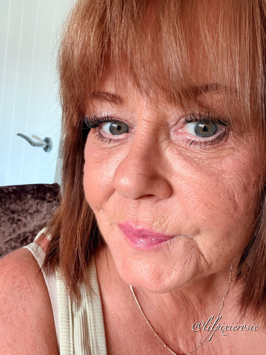lilPixieRosie50's tweet photo. I’m not gone 🩷 I’m just in the process of finding me 🩷 older, wiser… possibly lol… but very much still just me 🩷 love Rosie 🌹💋 https://t.co/eNTeAUAabM
