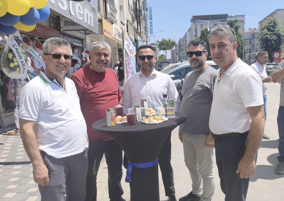 akpartimkp's tweet photo. 📌 İlçe Başkan Vekilimiz Sn. Ethem Yılmaz, İlçe Teşkilatımız ile birlikte Erkan İletişim iş yerinin açılış programına iştirak etti.

İş yerinin ilçemize ve hemşehrilerimize hayırlı olmasını temenni ediyor, işletme sahibi ve çalışanlarına bol ve bereketli kazançlar diliyoruz. https://t.co/C9mQHoKhVy