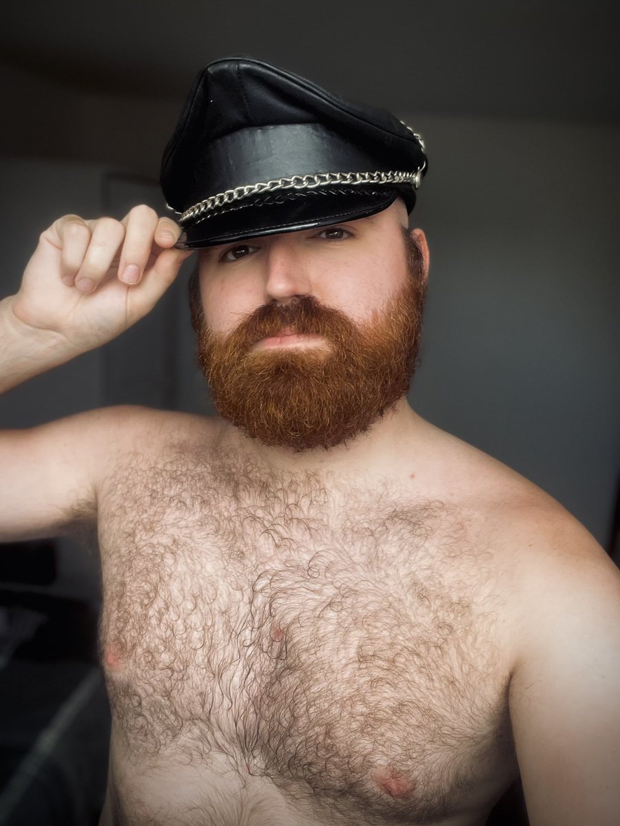 LeatherDom97's tweet photo. Who likes a man with a ginger beard? 🔥 https://t.co/8dDbz9prAw