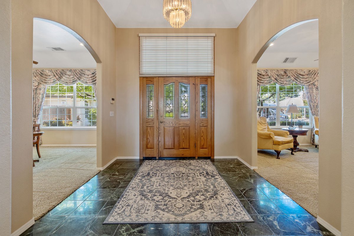 candymancansell's tweet photo. PRICE IMPROVEMENT!

This could be your Forever Dream Home. Call me for a private showing or more information. Open House this Sunday 1-3 PM. 🏡🔑🍬

Candido Alvarez - Realtor
📲(559)308-4636 - DRE 01089344 
Century 21 Select Real Estate https://t.co/fOkSpgfWWa