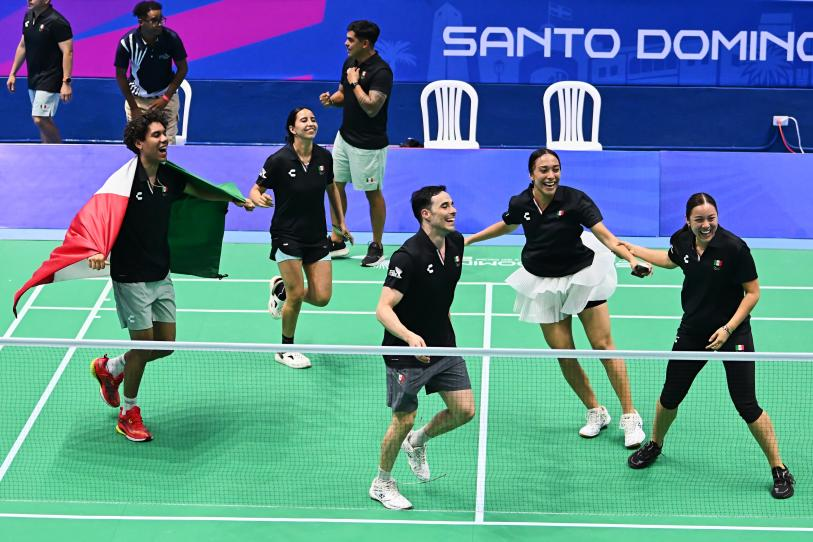 OlimpismoMex's tweet photo. Dos oros y tres platas para México en el último día del Bádminton en los Juegos Centroamericanos y del Caribe #SantoDomingo2026 🥇🥈🇲🇽

El día de hoy se llevaron a cabo cinco finales en el bádminton centrocaribeño, en todas ellas hubo presencia mexicana.

🥇 Miriam Rodríguez/Romina Fregoso🇲🇽 vencieron 21-9 y 21-8 a Cabrera/Oropesa🇨🇺
🥇 Miriam Rodríguez/Luis Montoya🇲🇽 vencieron 12-21, 21-13 y 21-15 a Martínez/Corleto🇬🇹
🥈 Job Castillo/Armando Gaitan🇲🇽 cayeron 21-8, 17-21, 18-21 ante Martínez/Solis🇬🇹
🥈 Luis Montoya🇲🇽 cayó 21-19, 10-21 y 17-21 ante Kevin Cordón🇬🇹 
🥈 Vanesa García🇲🇽 cayó 21- 15, 20-22 y 15-21 ante Taymara Oropesa🇨🇺