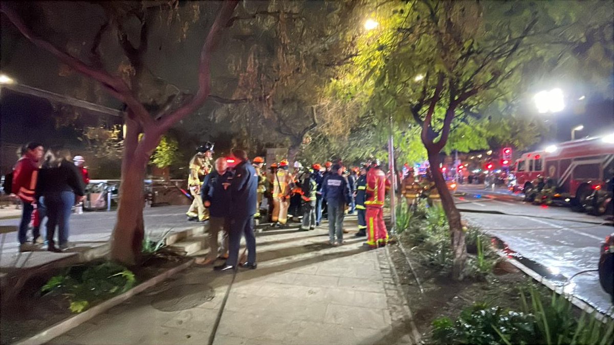 drtmetrooriente's tweet photo. Hasta el lugar asistieron el inspector de terreno, Diego Barrera; el coordinador inspectivo, Rodrigo Cabezas, y la directora regional (S) de la DRT Metropolitana Oriente, Carolina Lagos, para verificar las condiciones en que se encontraban los trabajadores  en dicha estación. https://t.co/vOSaJXw0Cw