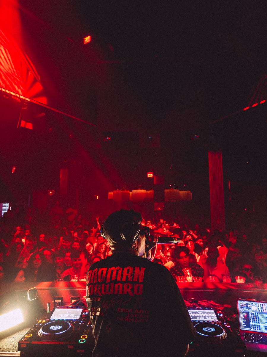 DEEJAYPUFFY's tweet photo. 📍 Marquee Las Vegas https://t.co/Mp4IUkuscm