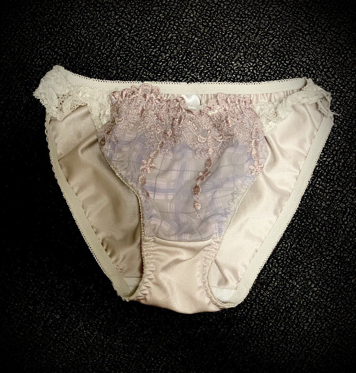 guci401's tweet photo. #ぱんてい 
#パンティー
#人妻のパンティ #人妻のブラジャー
#使用済みパンティ #使用済みブラジャー
#使用済み下着 
#着用済みパンティ #着用済みブラジャー
#着用済み下着
#人妻の下着
#人妻パンティ #人妻ブラジャー
#汚パンティ
#人妻晒し https://t.co/WfWUmeopGY