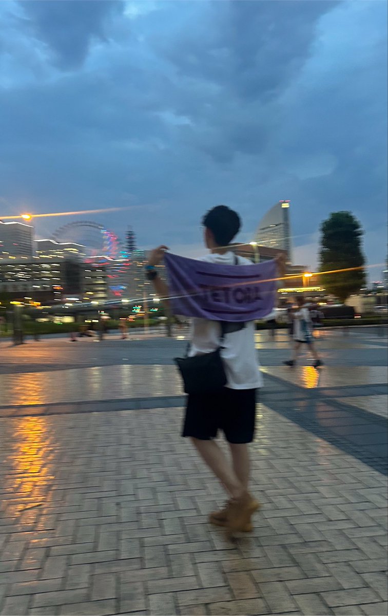 mo_2390's tweet photo. 恋人と行くフェスほんとうにたまらん
ほんと私たちのため？ってくらいの日割りとタイテで2人して大満足〜🎶
好きな人が好きなものを受け取る、吸収する瞬間を感じるのがたまらなく好きなんだよね（伝われ） https://t.co/HGgVFhTwcT