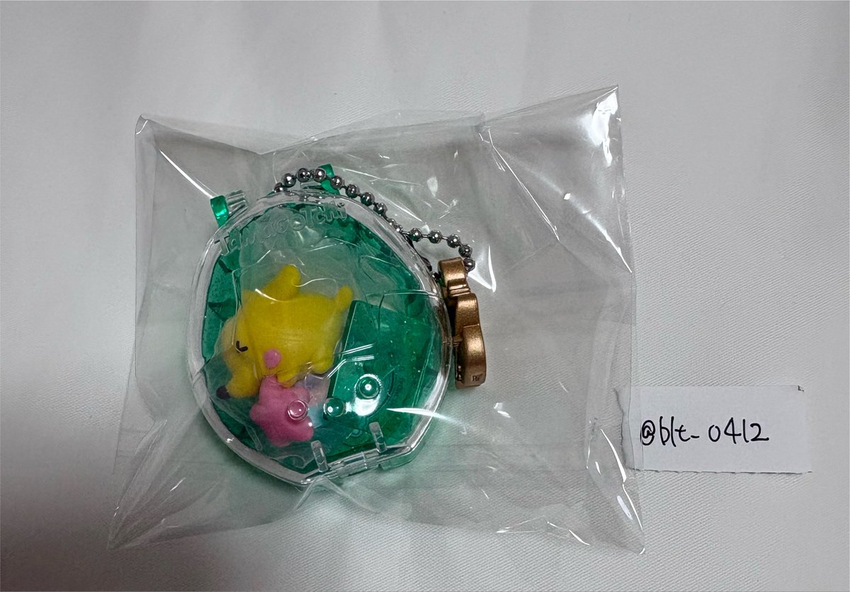 blt_0412's tweet photo. たまごっち コレクタブルズ コレクティブルズ
30周年 Tamagotchi Collectibles 30th
Anniversary Vol.1  交換

譲]ポチっち

求]ポチっち以外いずれかどれでもok

郵送希望です https://t.co/ZTdgxpRjP8
