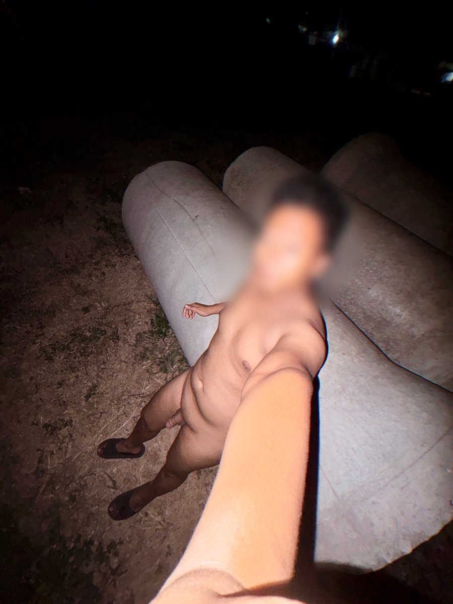 Bombishellyeah's tweet photo. security proyek mondar mandir aja 👀 https://t.co/3tdHHZFl04