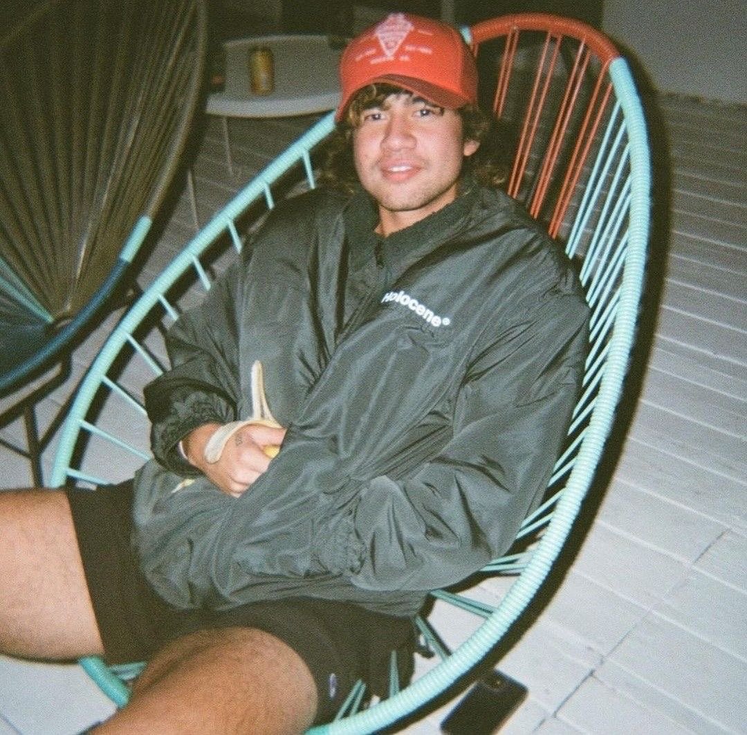 drownlftv's tweet photo. boyfriend coded calum in hats thank u pinterest https://t.co/oaXpPoZ9sl