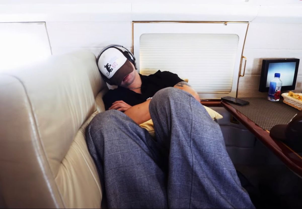 drownlftv's tweet photo. boyfriend coded calum in hats thank u pinterest https://t.co/oaXpPoZ9sl