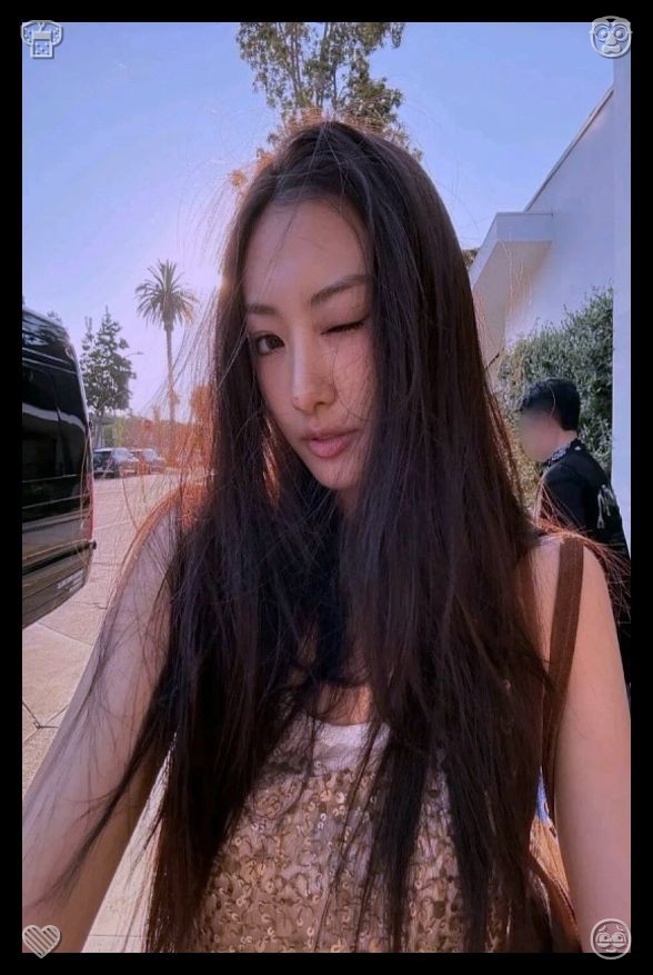 hi_litechan's tweet photo. 🚅Treasure each and every present moment.458994One afternoon, when Lila returned from school, she observed that Little Buddy seemed off—lethargic, refusing food, sleeping far more than normal—exactly the way Buddy had behaved before he departed. https://t.co/mbKDR60MKW
